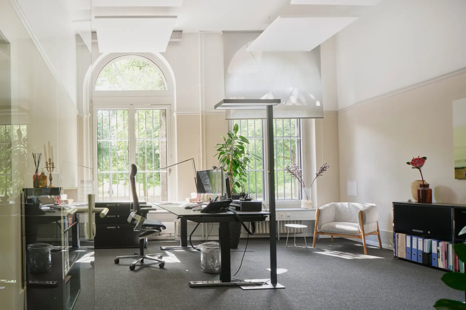 Arbeitsplatz der Wertermittlung im Büro von Kallang in Zürich